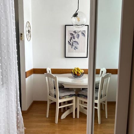 City Center Apartment Twiggy Макарска Екстериор снимка